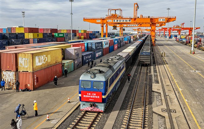 天津首開至巴庫跨里海中亞班列